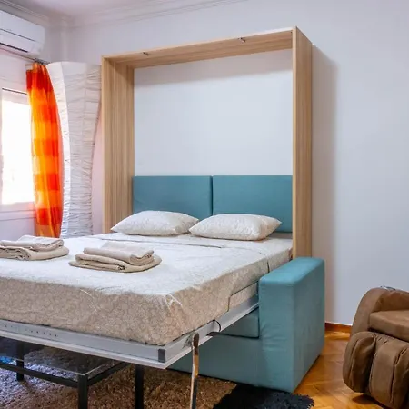 Rania's In Center Apartment *