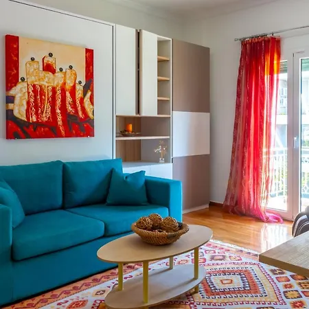 Rania's In Center Apartment